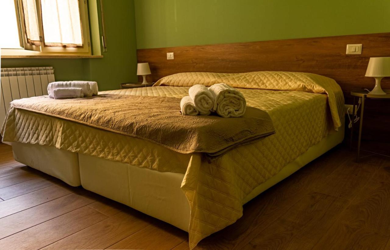 Incastro B&B In Crotone Extérieur photo